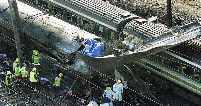 パディントン駅の列車事故 (原題: Paddington Rail Disaster)の写真