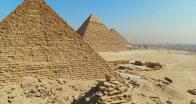 ピラミッド vs 盗掘者 (原題: Pyramid Tomb Raiders)の写真
