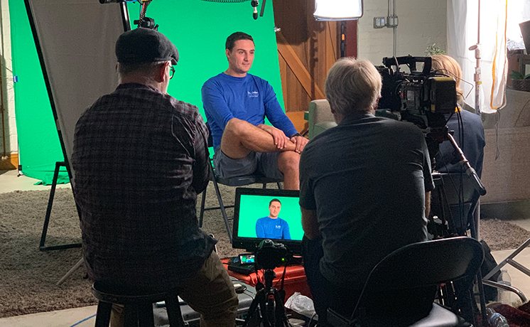 衝撃映像：サメ襲撃