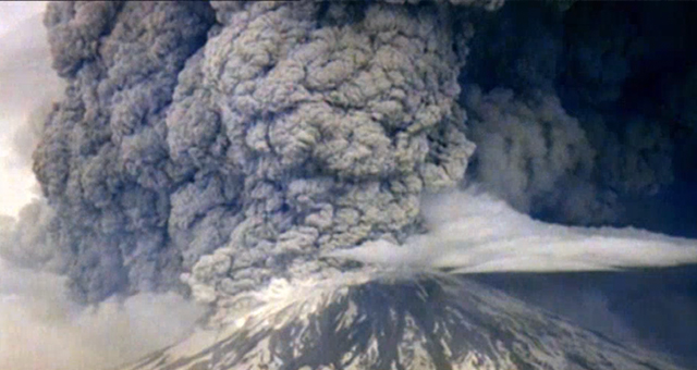 セント・ヘレンズ山の猛威 (原題: Mount St. Helens Eruption)の写真