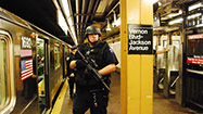密着！ニューヨーク市警 テロ対策特殊部隊の写真