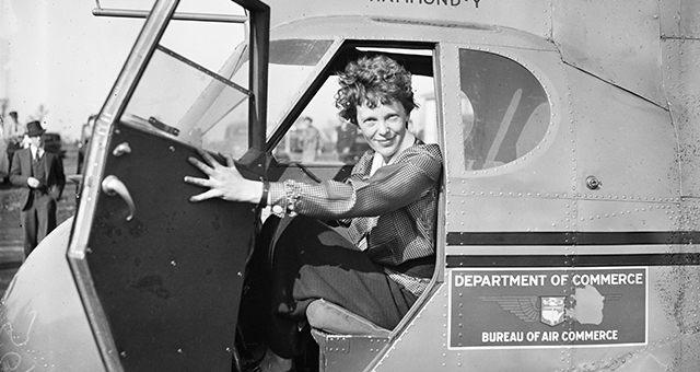 伝説の女性飛行士 アメリアを探しての写真