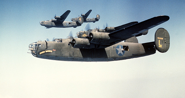 無敵の翼：アメリカ第8航空軍の写真