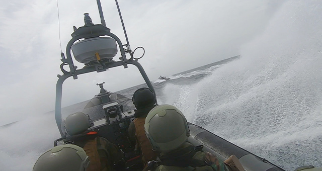 仰天！密輸vs取締り最前線inカリブ海の写真